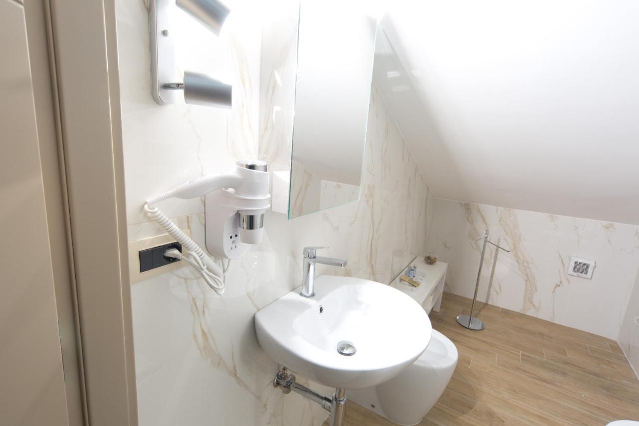 Slow Chic Apartment Beb Policlinico Messina Exterior photo